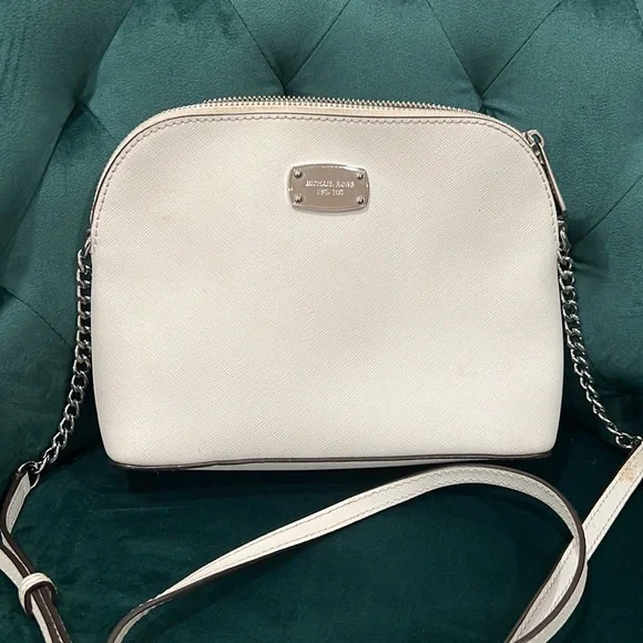 White Micheal Kors Cross Body Purse - Picture 2 of 3